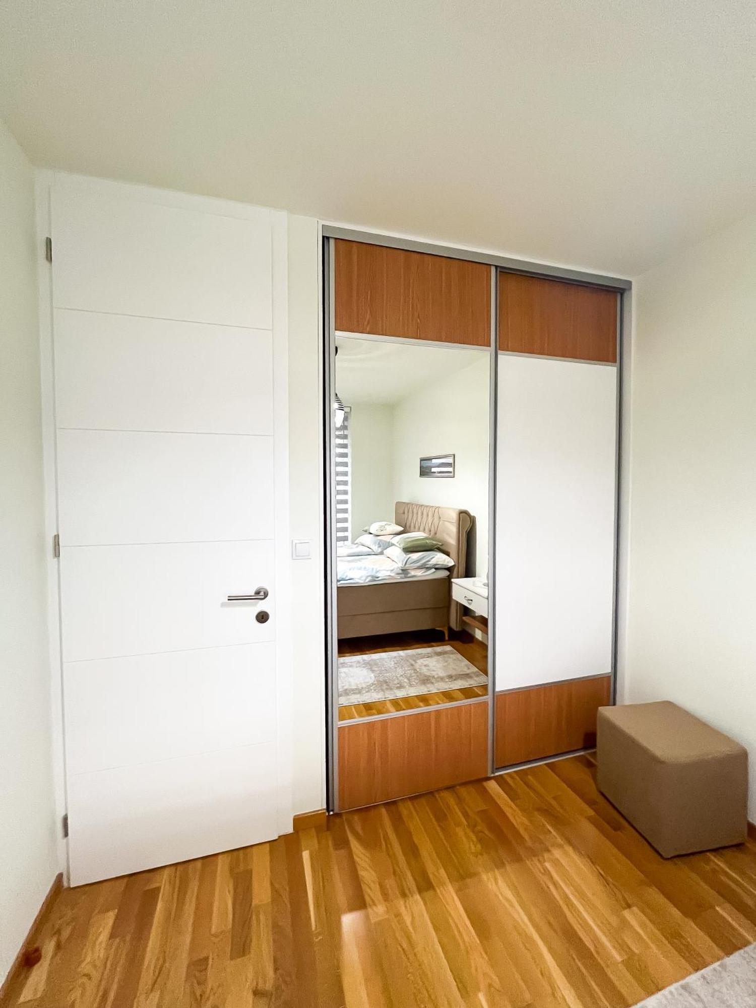 Chic Sarajevo Tower - Prime Spot Apartment ภายนอก รูปภาพ