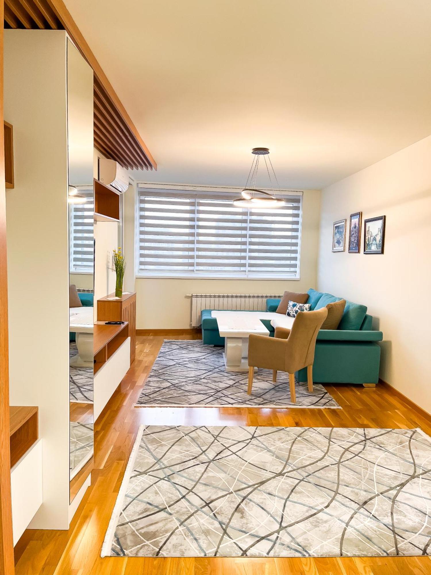 Chic Sarajevo Tower - Prime Spot Apartment ภายนอก รูปภาพ